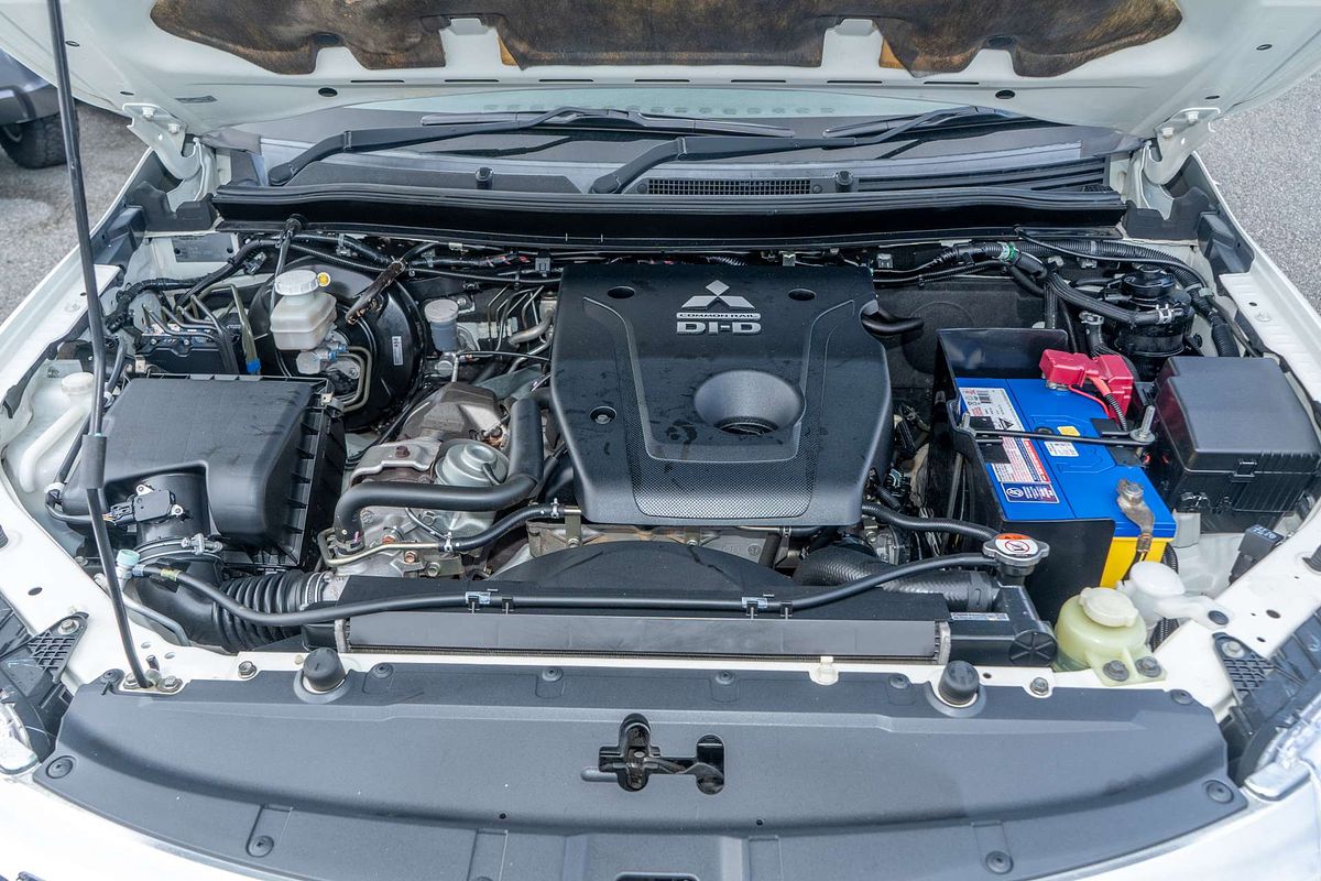 2015 Mitsubishi Triton GLS MQ 4X4