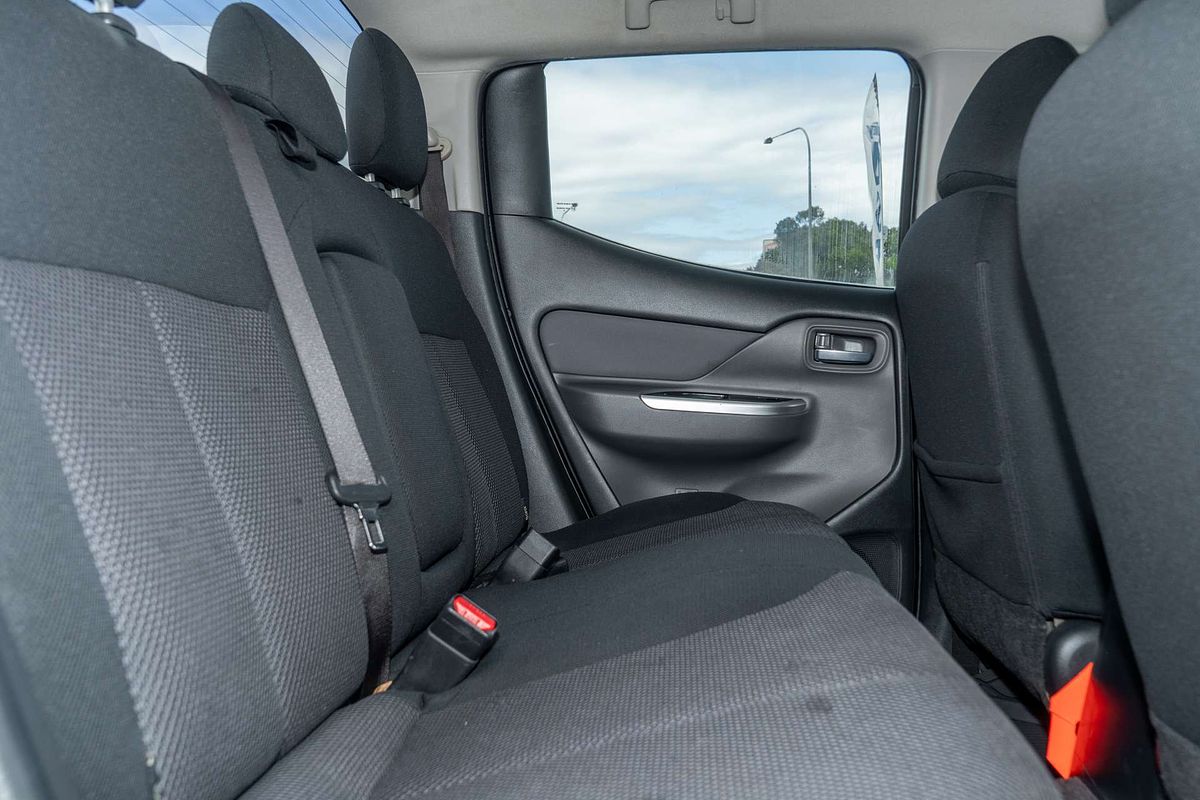 2015 Mitsubishi Triton GLS MQ 4X4