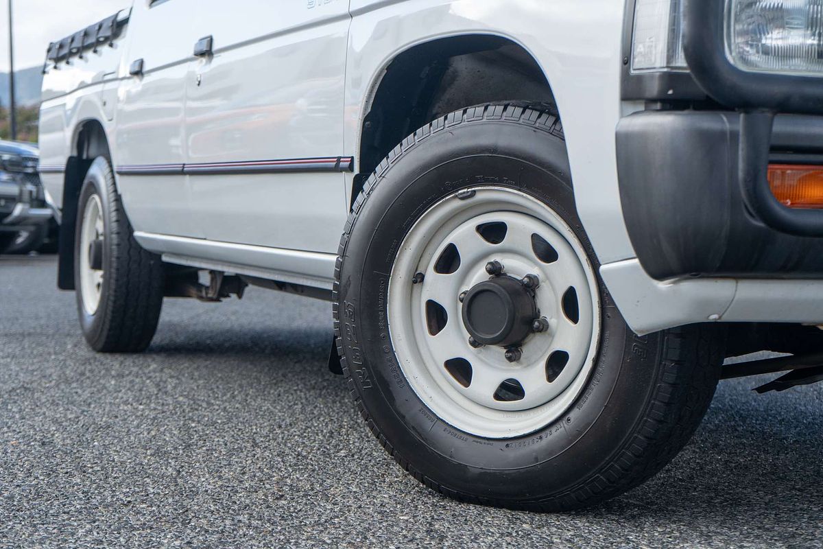 1993 Nissan Navara