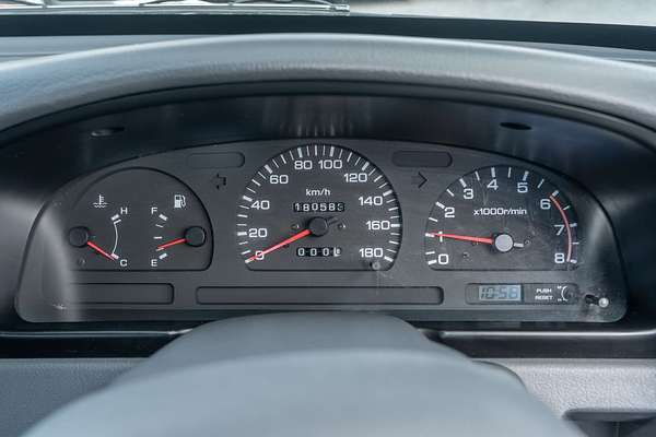 1993 Nissan Navara