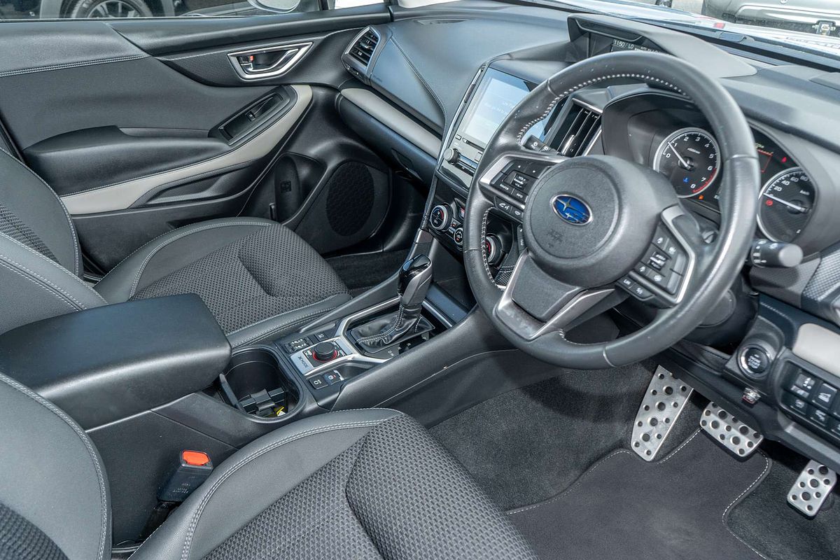 2023 Subaru Forester 2.5i Premium S5