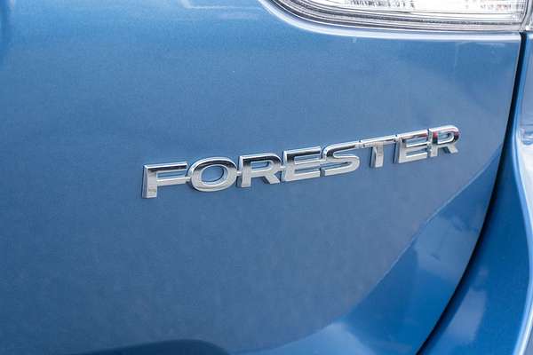 2023 Subaru Forester 2.5i Premium S5