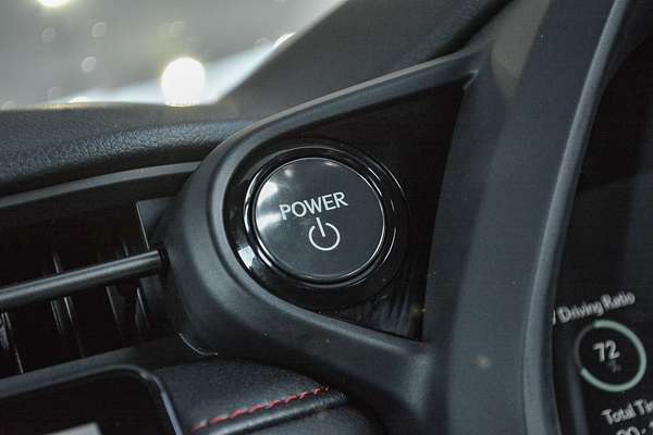 2024 Lexus LBX Luxury MAYH10R