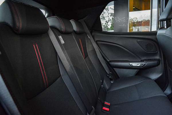 2024 Lexus LBX Luxury MAYH10R