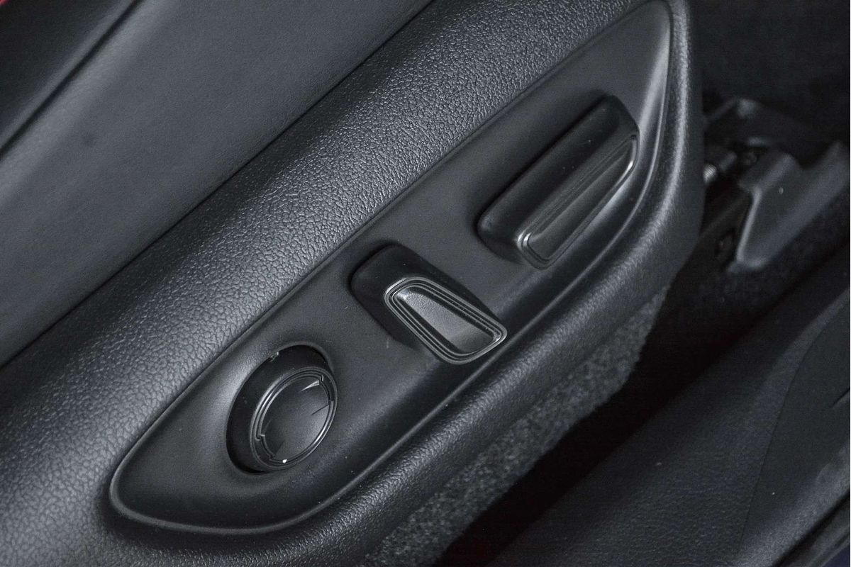 2024 Lexus LBX Luxury MAYH10R