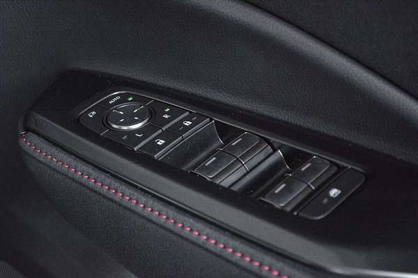 2024 Lexus LBX Luxury MAYH10R