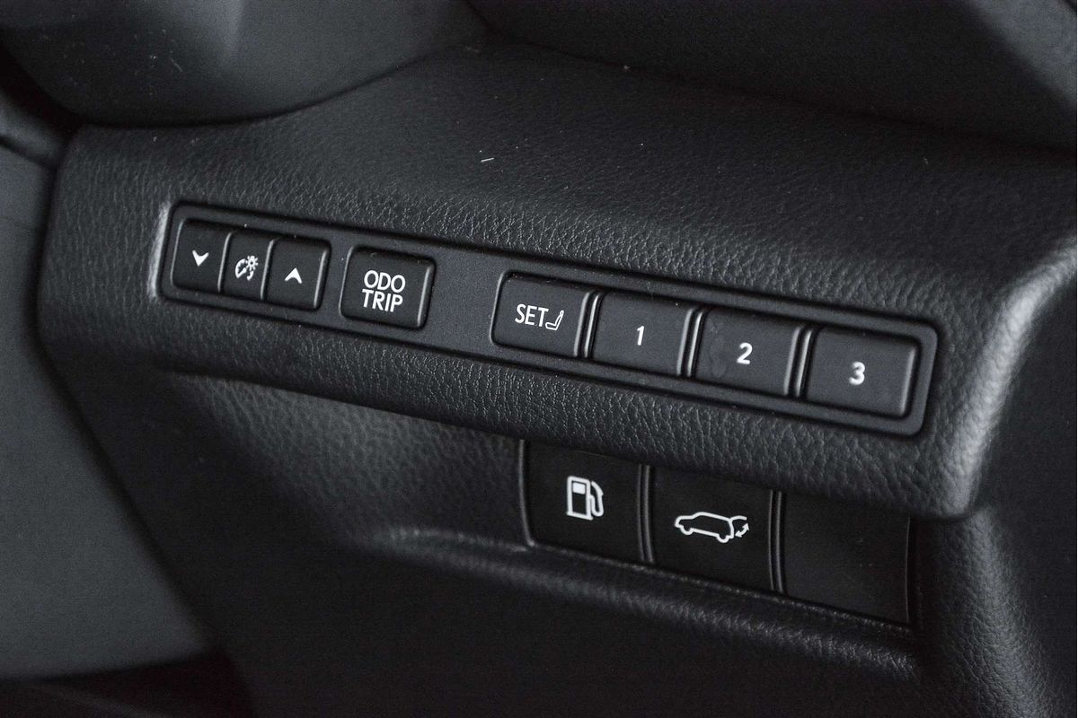 2024 Lexus LBX Luxury MAYH10R