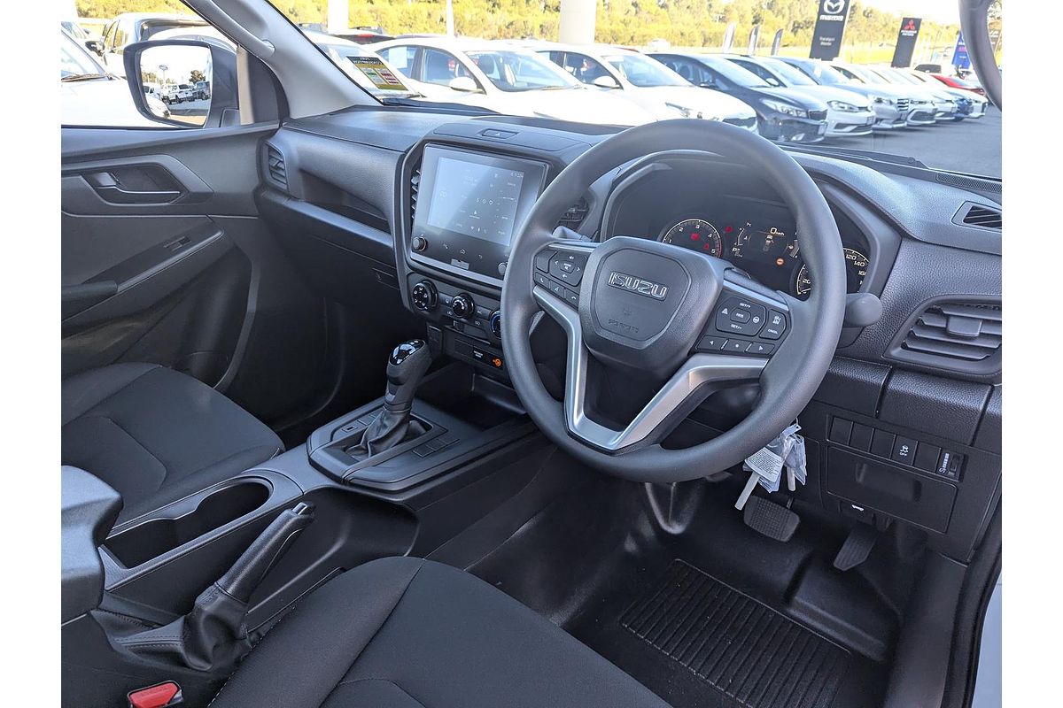 2025 Isuzu D-MAX SX 4X4