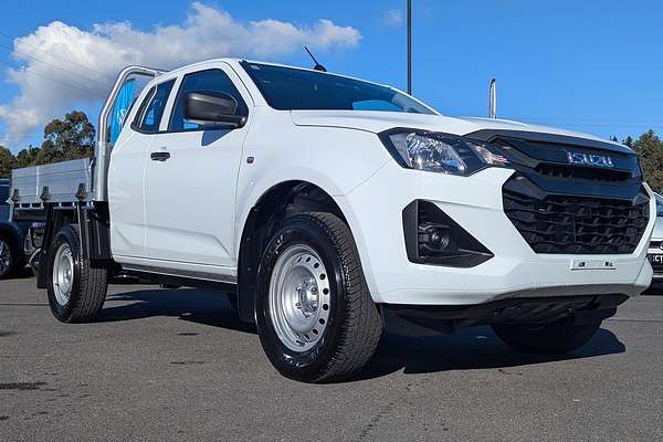 2025 Isuzu D-MAX SX 4X4
