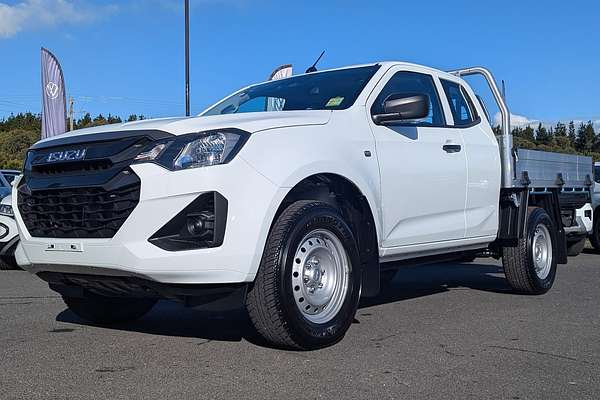 2025 Isuzu D-MAX SX 4X4