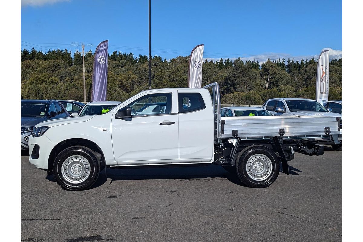 2025 Isuzu D-MAX SX 4X4