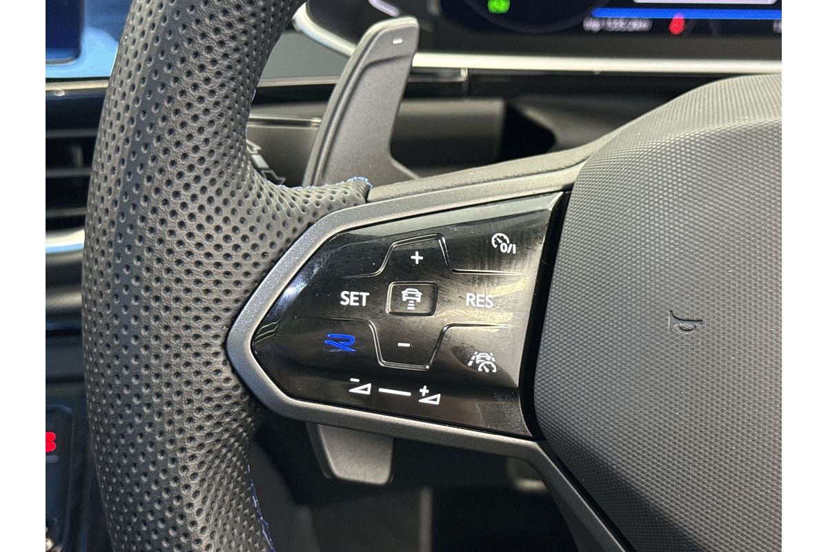 2023 Volkswagen T-Roc R D11