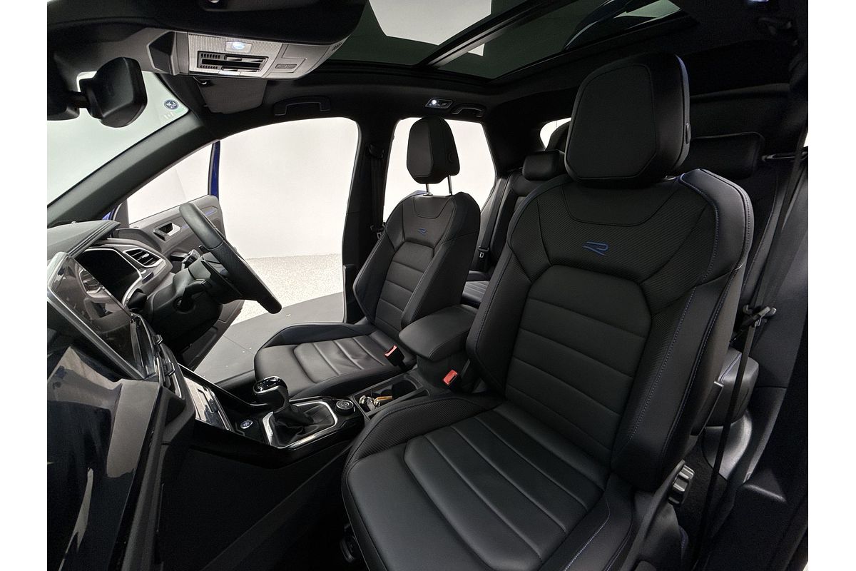 2023 Volkswagen T-Roc R D11
