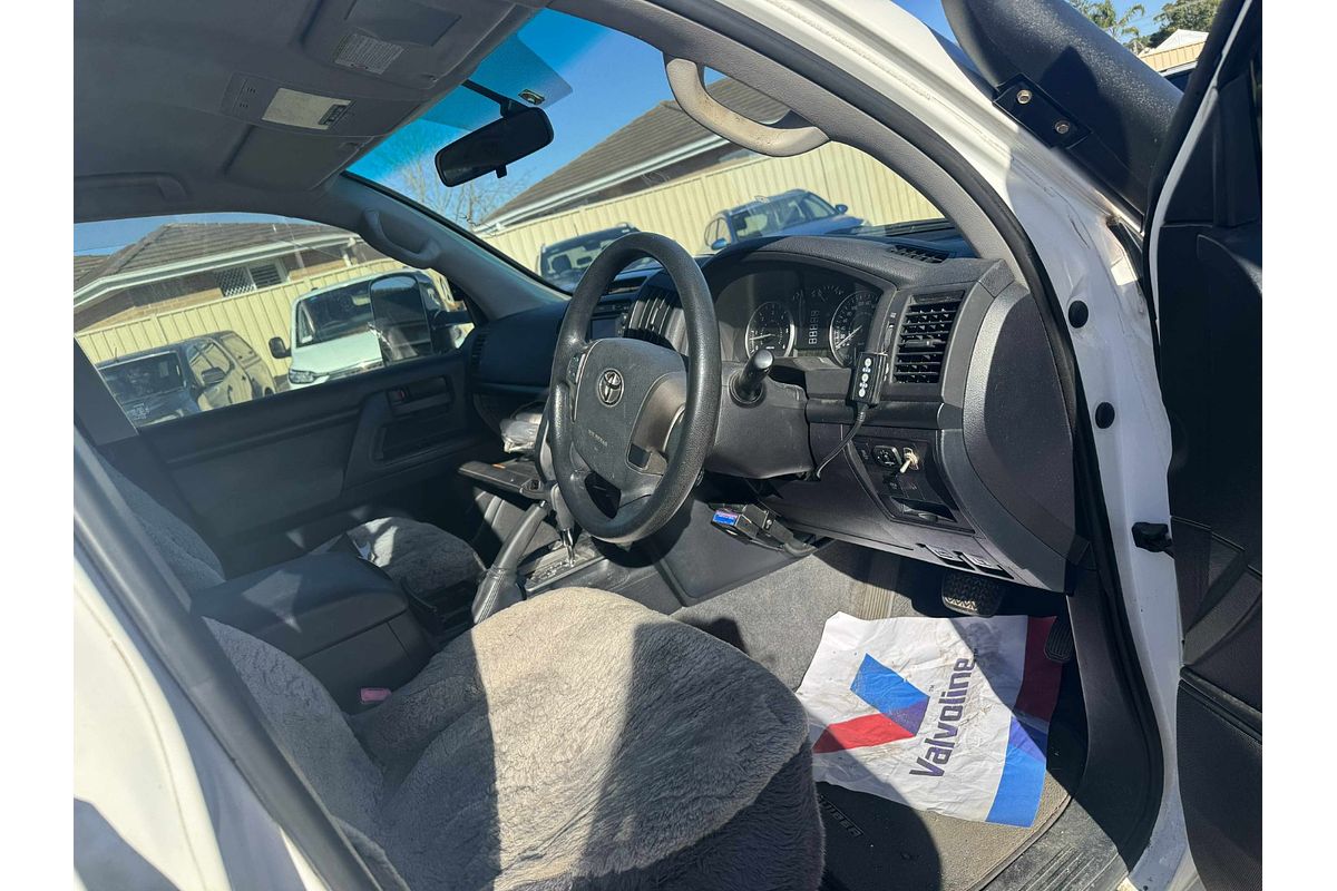 2009 Toyota Landcruiser GXL VDJ200R