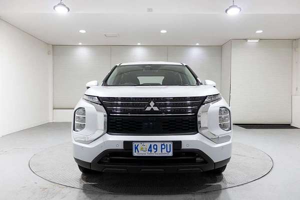 2022 Mitsubishi Outlander ES ZM