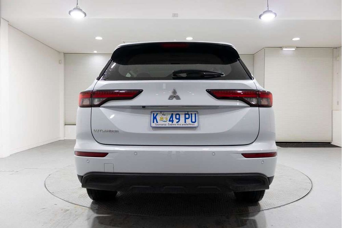 2022 Mitsubishi Outlander ES ZM