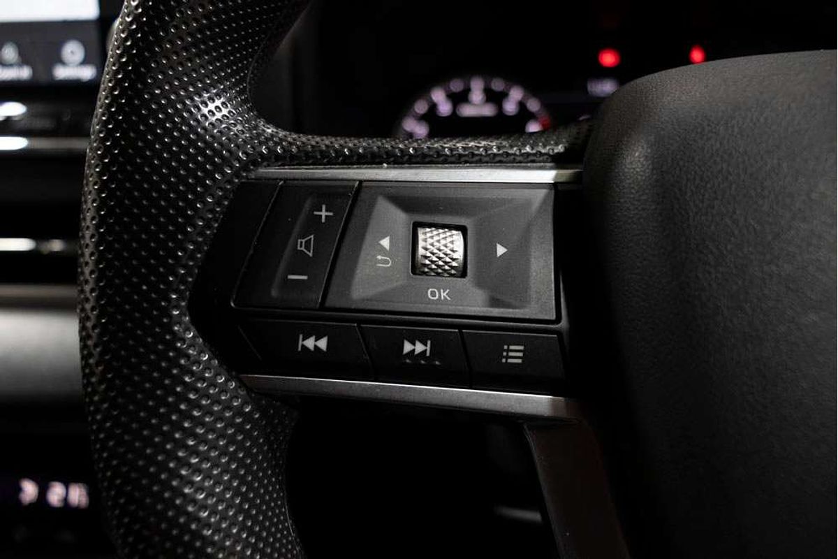 2022 Mitsubishi Outlander ES ZM
