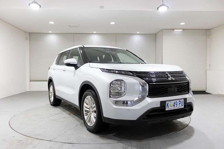 2022 Mitsubishi Outlander ES ZM