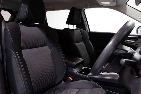 2022 Mitsubishi Outlander ES ZM