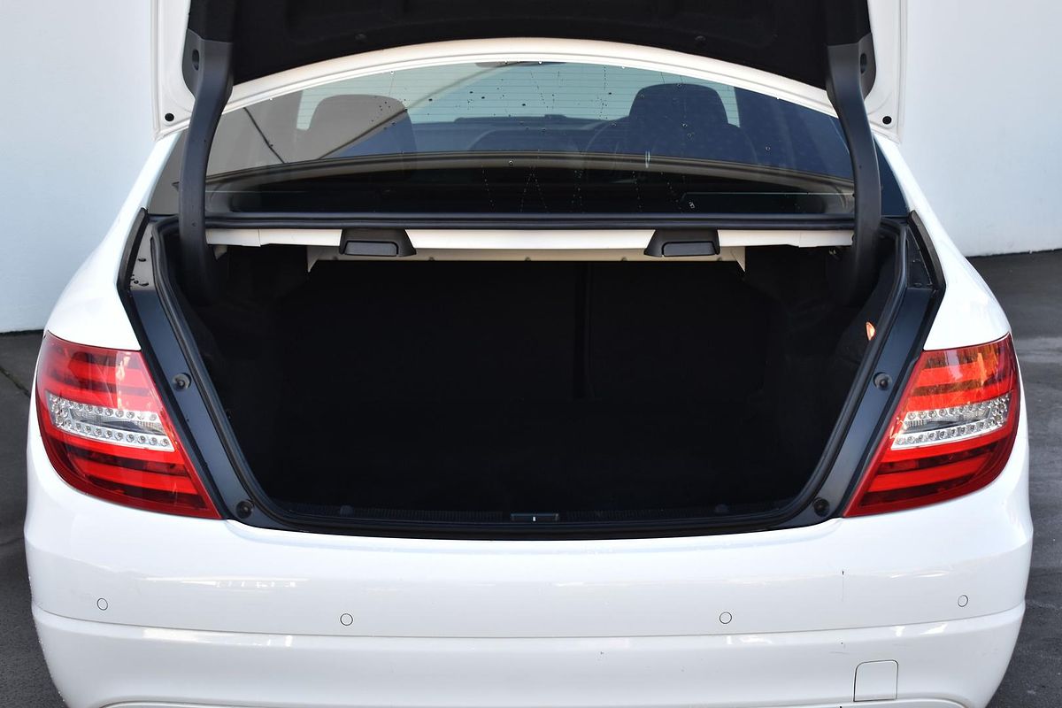 2013 Mercedes-Benz C-Class C200 W204