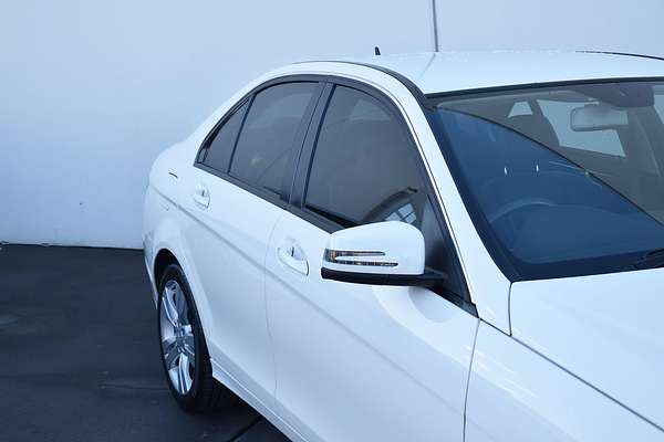 2013 Mercedes-Benz C-Class C200 W204
