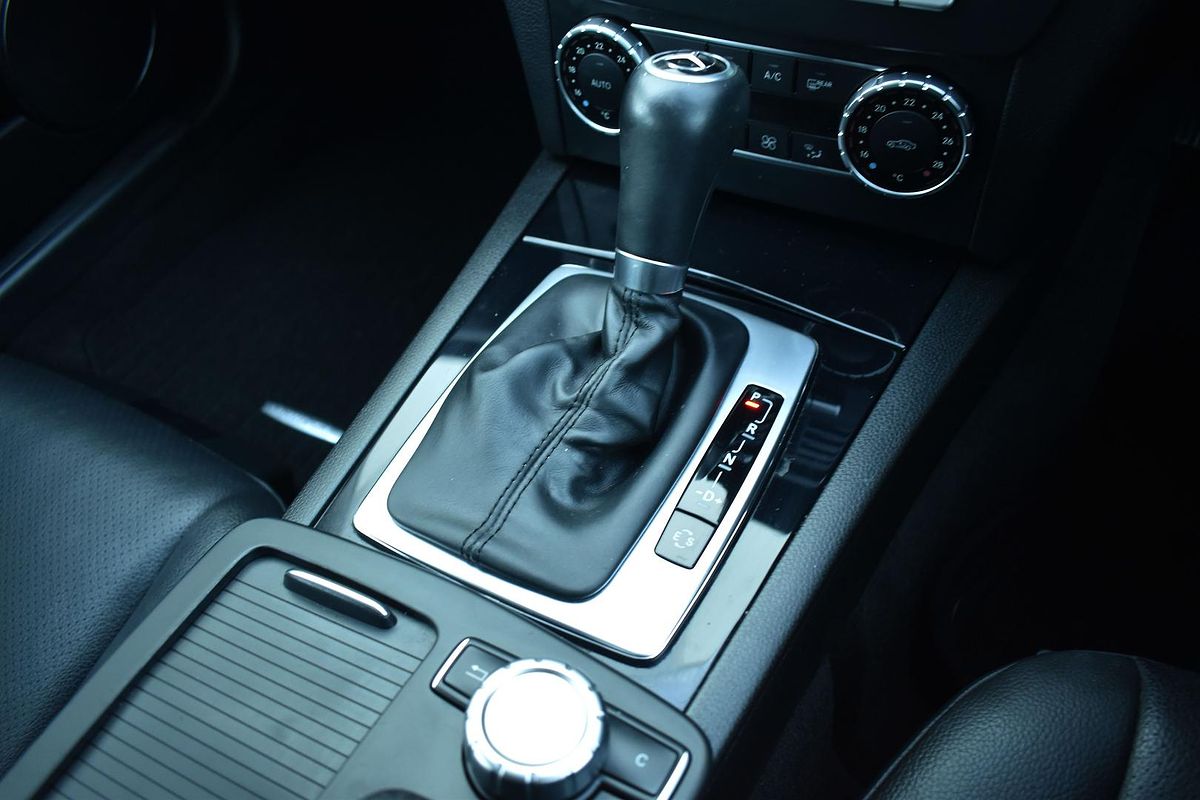 2013 Mercedes-Benz C-Class C200 W204