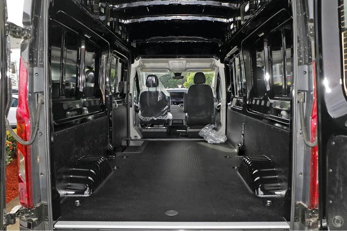 2024 LDV Deliver 9 LWB