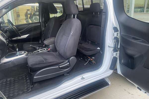 2016 Nissan Navara ST D23 4X4