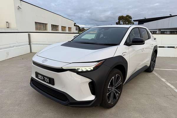 2024 Toyota bZ4X XEAM10R