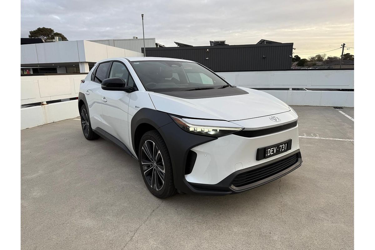 2024 Toyota bZ4X XEAM10R
