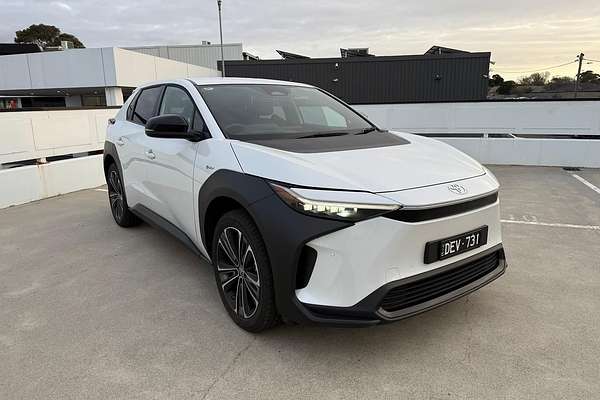 2024 Toyota bZ4X XEAM10R