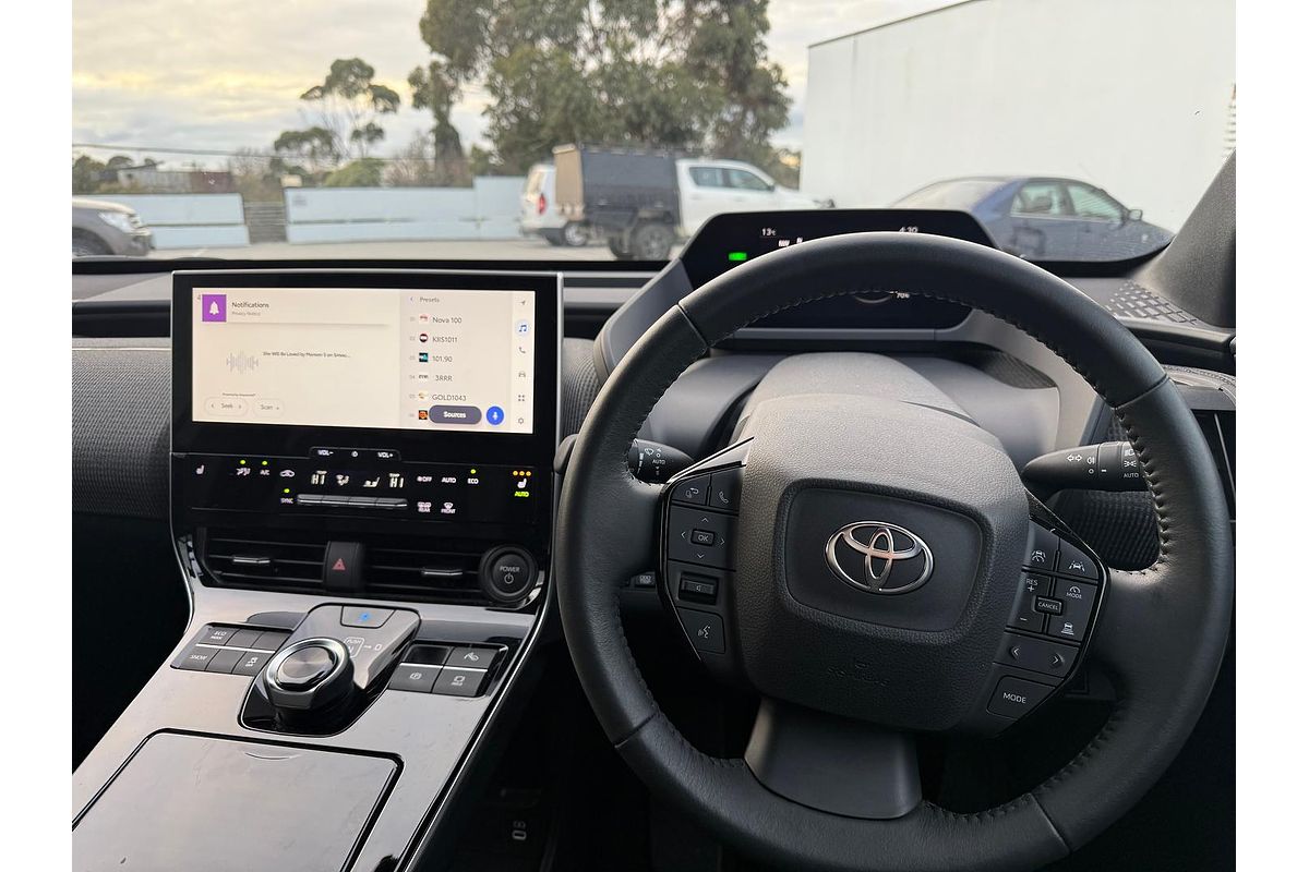 2024 Toyota bZ4X XEAM10R