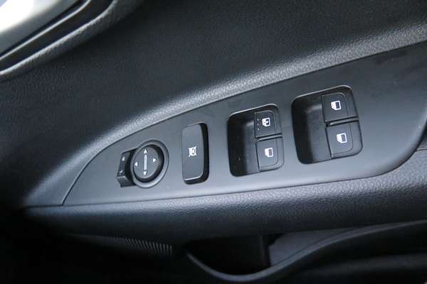 2023 Kia Stonic S YB