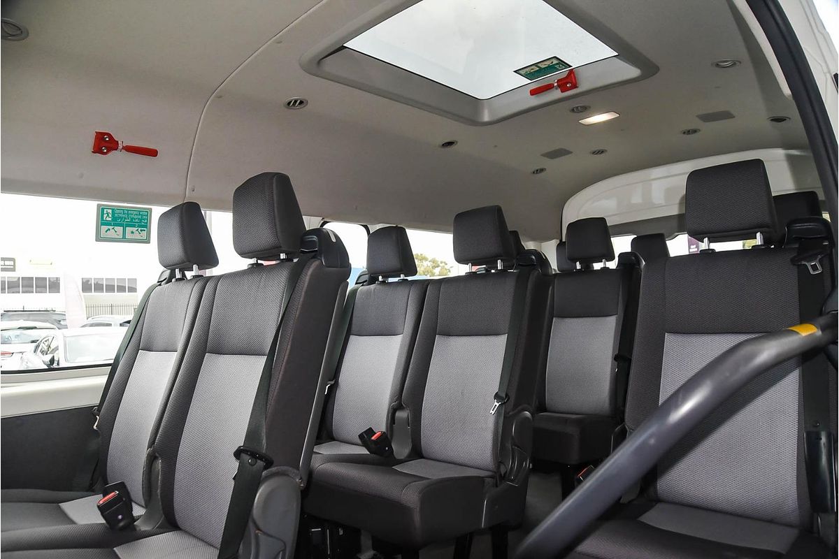 2021 Toyota Hiace Commuter GDH322R