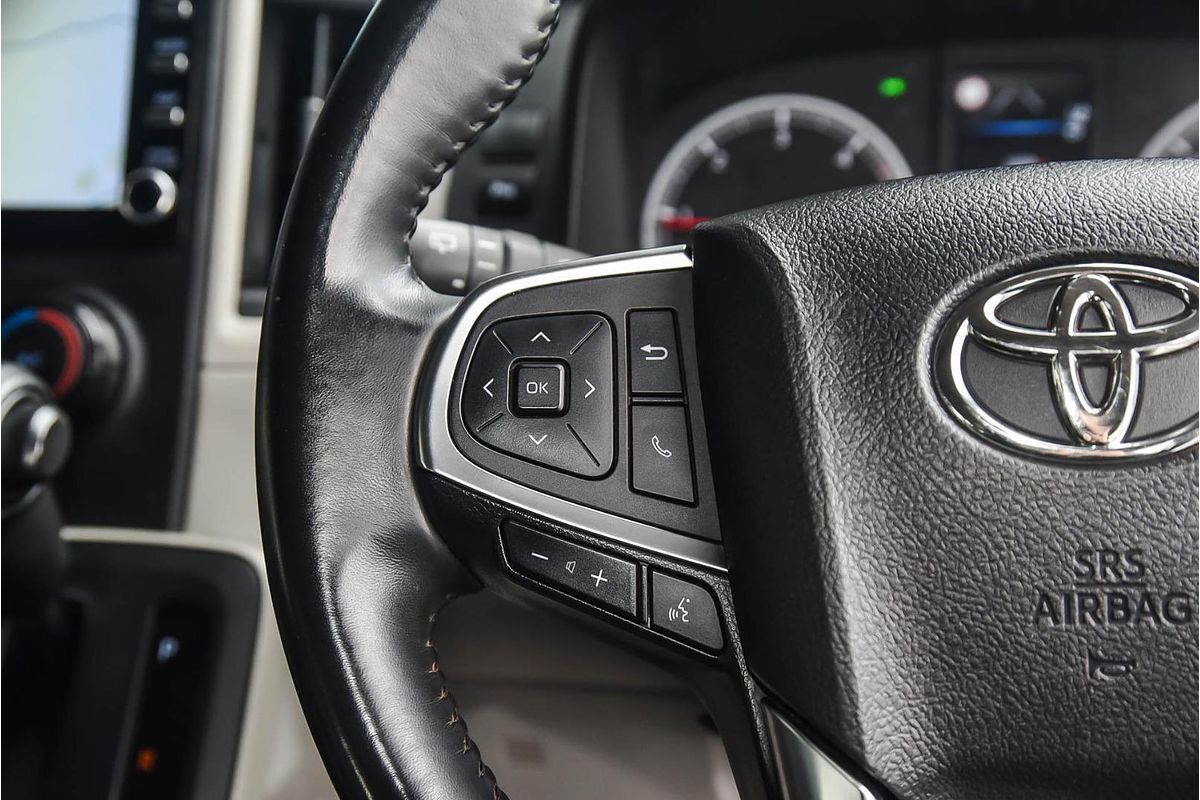 2021 Toyota Hiace Commuter GDH322R