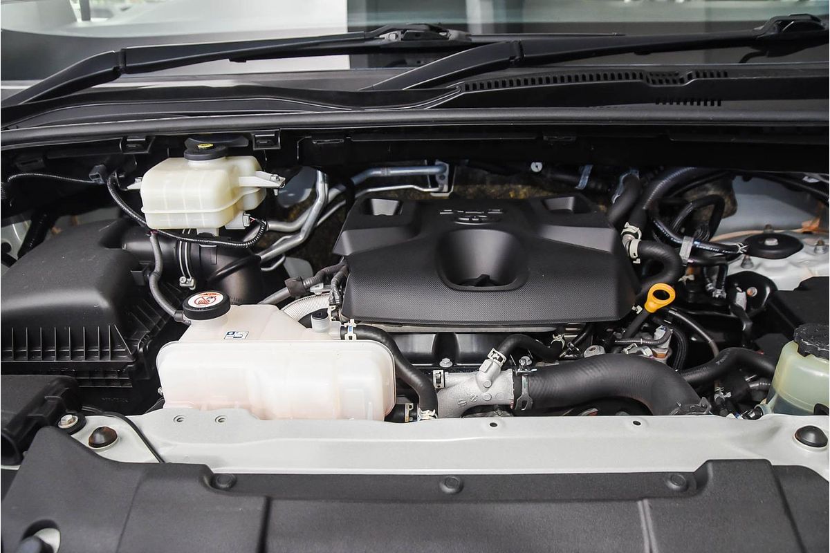 2021 Toyota Hiace Commuter GDH322R
