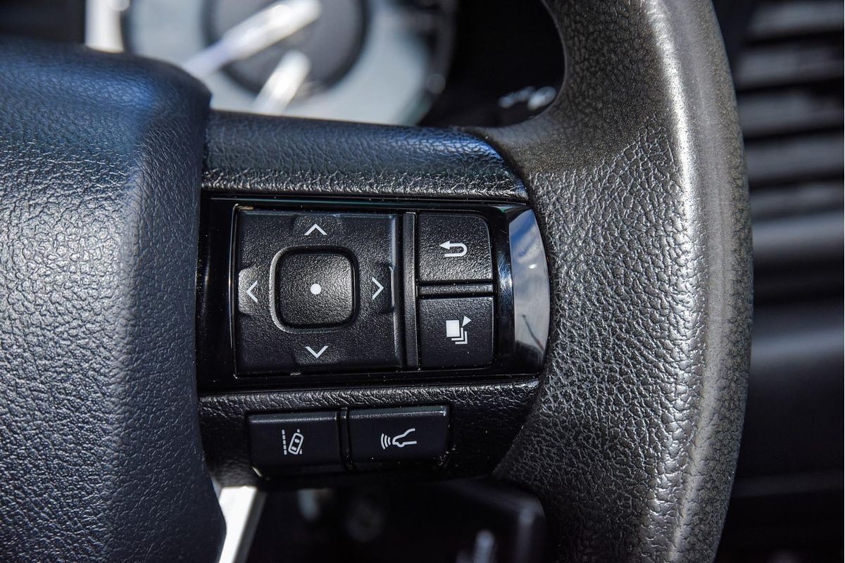 2020 Toyota Hilux SR GUN126R 4X4