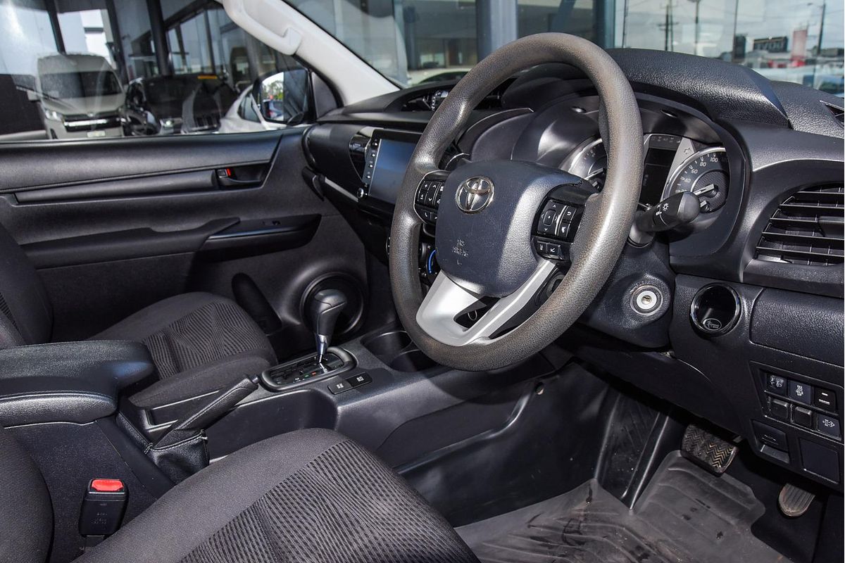2020 Toyota Hilux SR GUN126R 4X4
