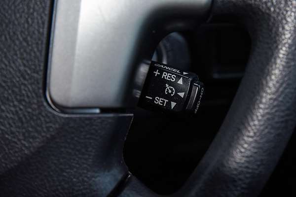 2018 Toyota Hiace Commuter KDH223R