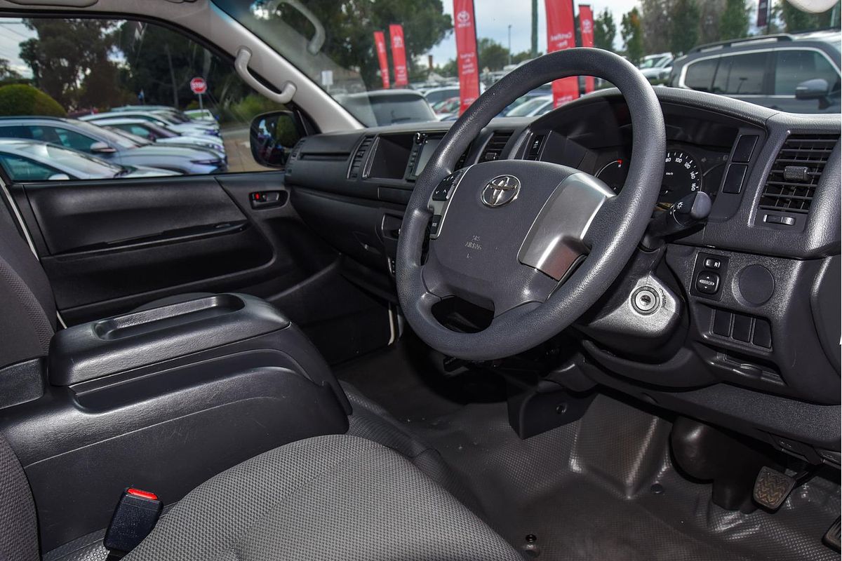 2018 Toyota Hiace Commuter KDH223R