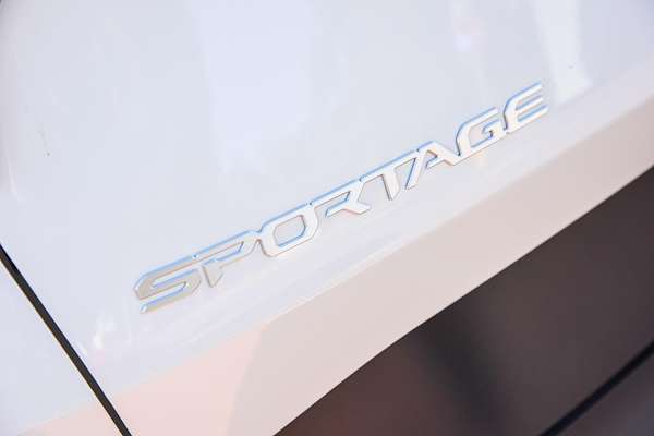 2024 Kia Sportage S NQ5