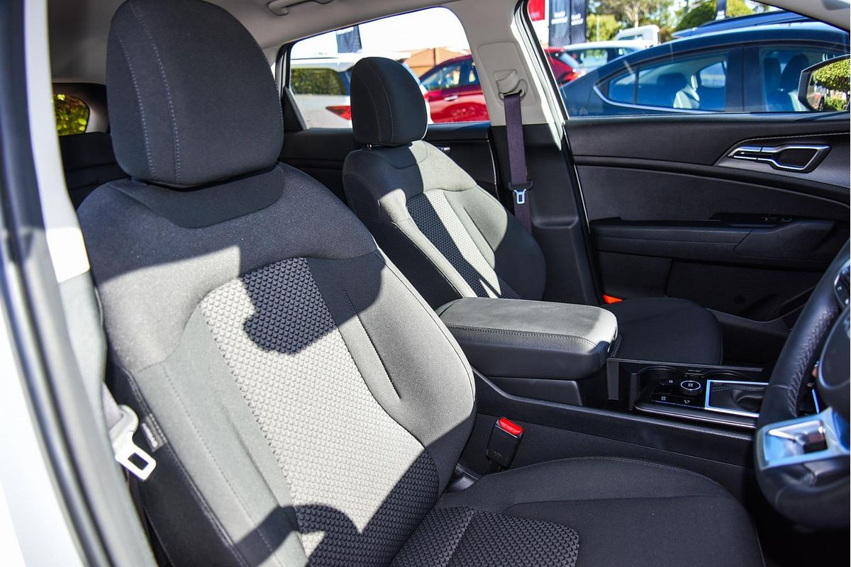 2024 Kia Sportage S NQ5