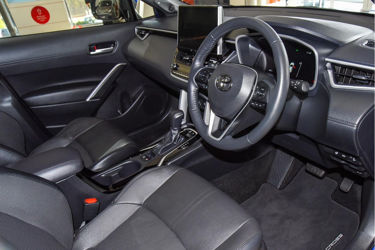 2024 Toyota Corolla Cross Atmos MXGA10R