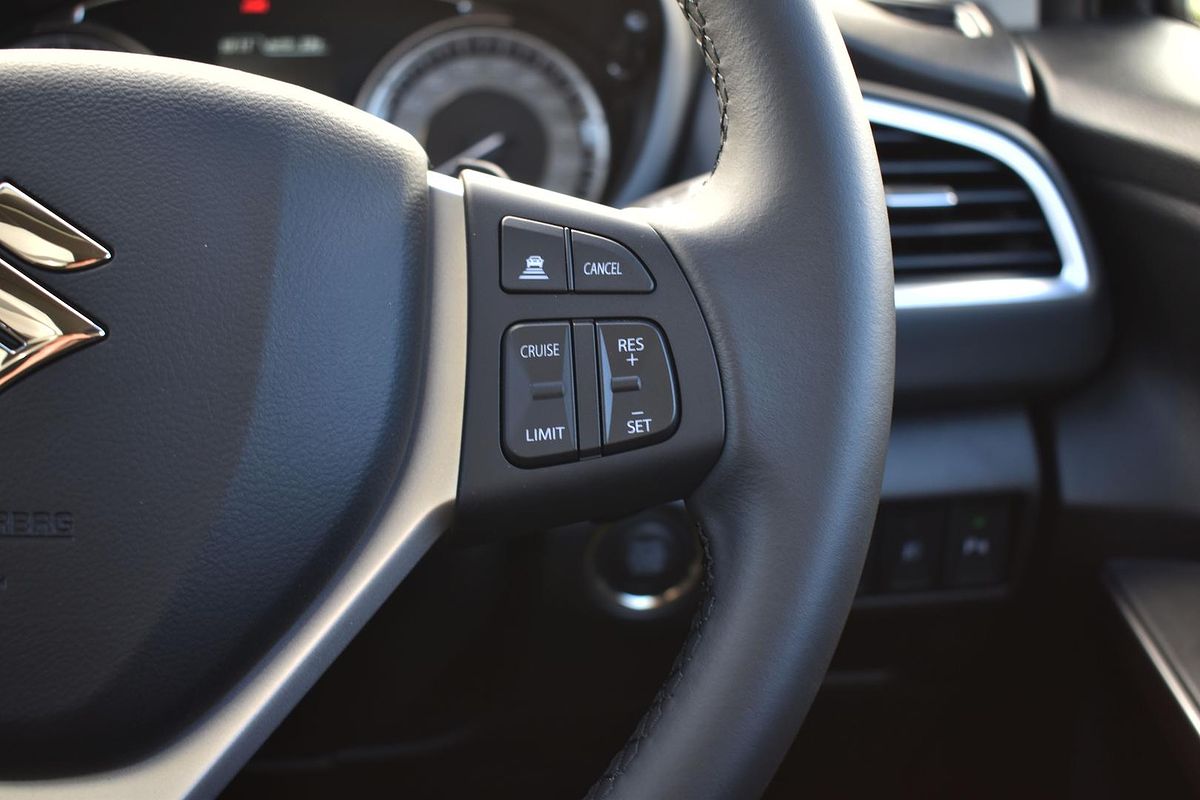 2023 Suzuki S-Cross ALLGRIP Prestige JYB