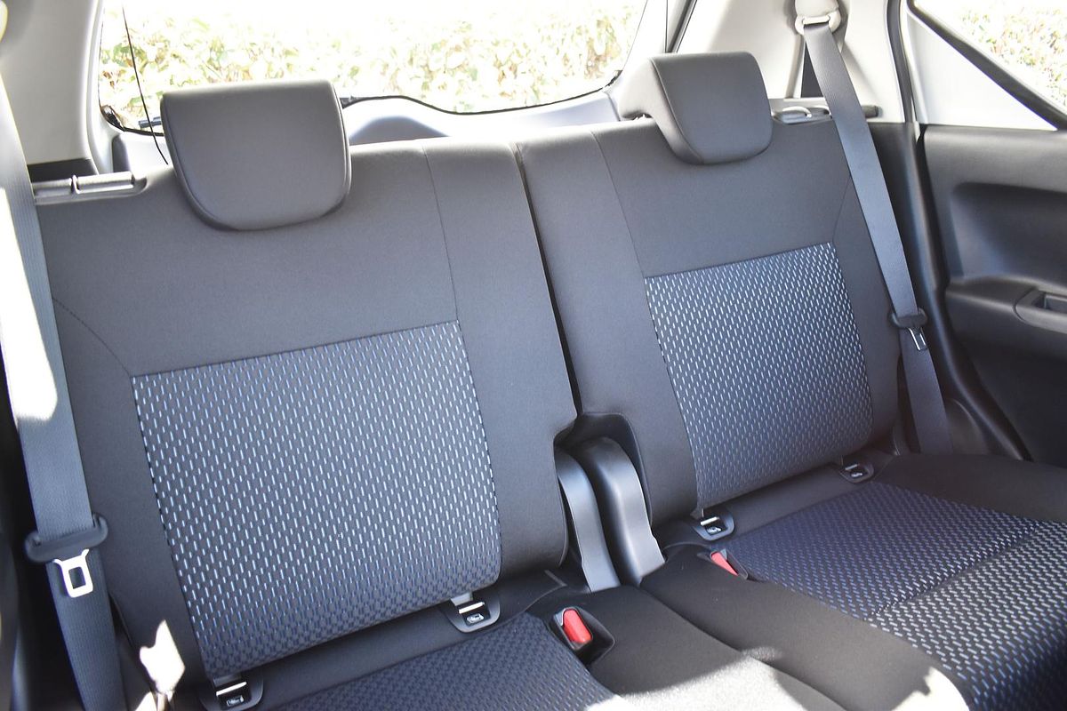 2024 Suzuki Ignis GLX MF Series II