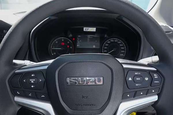 2025 Isuzu D-MAX SX High Ride Rear Wheel Drive
