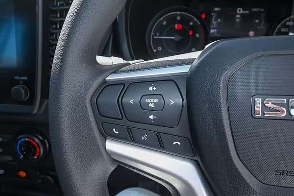 2025 Isuzu D-MAX SX High Ride Rear Wheel Drive