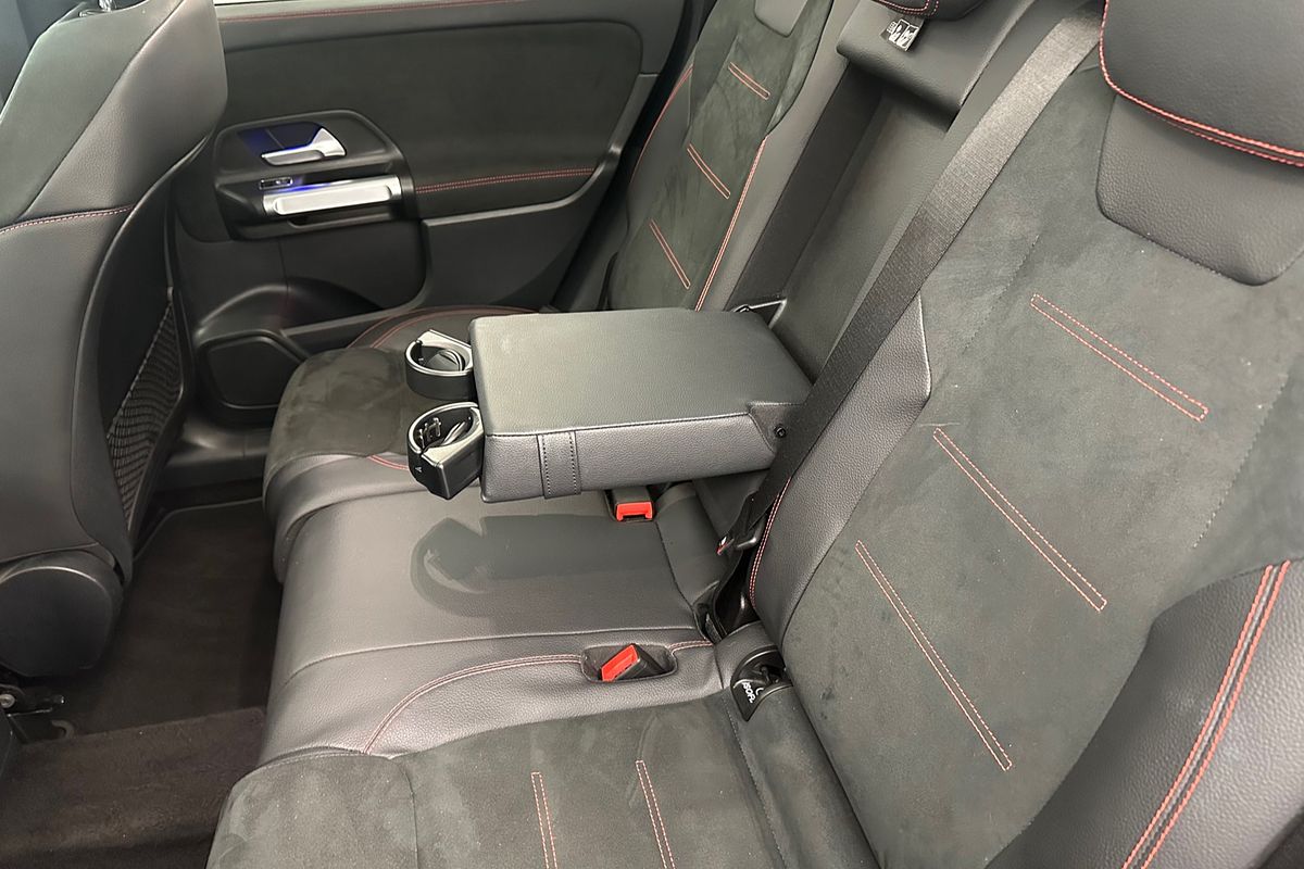 2023 Mercedes-Benz GLB-Class GLB200 X247