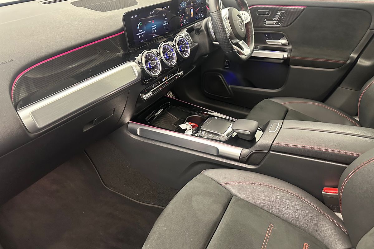 2023 Mercedes-Benz GLB-Class GLB200 X247