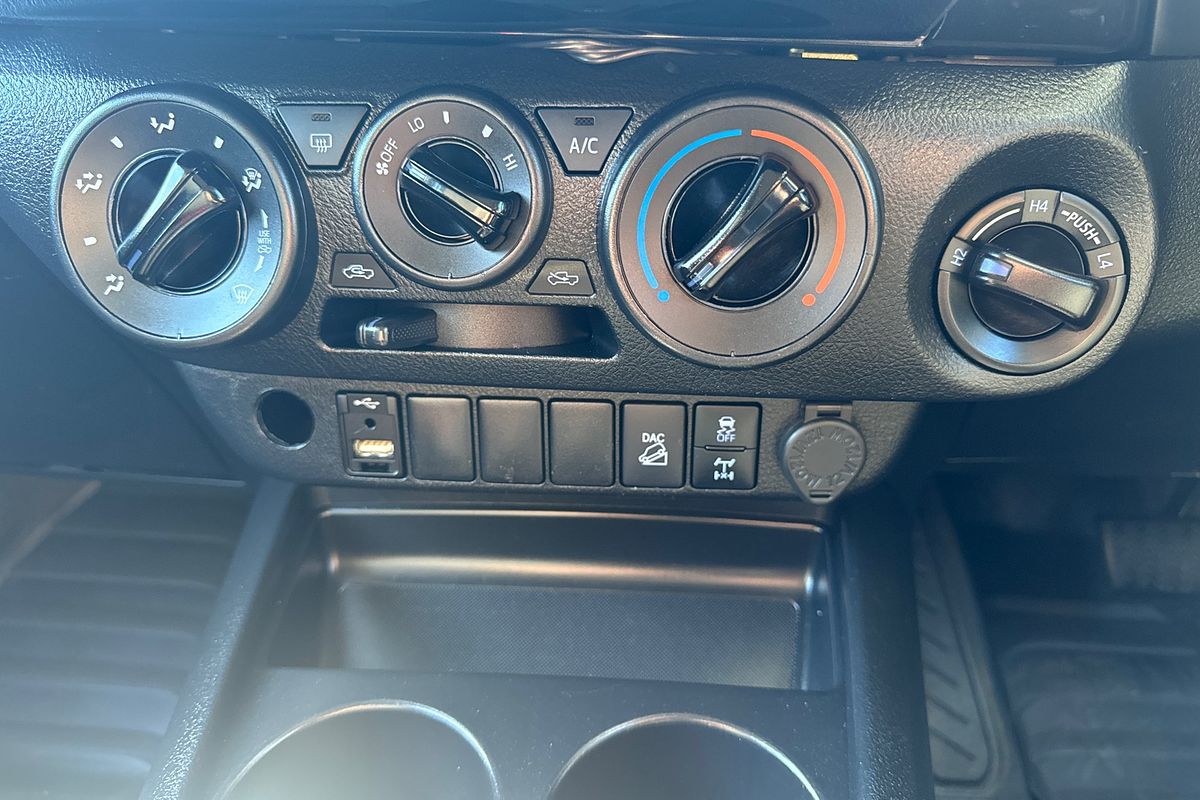 2021 Toyota Hilux SR GUN126R 4X4